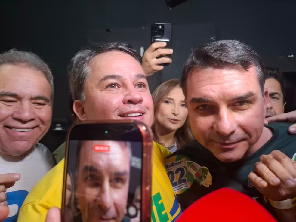 Flávio cita viagem aos EUA e adia para agosto agenda na Paraíba