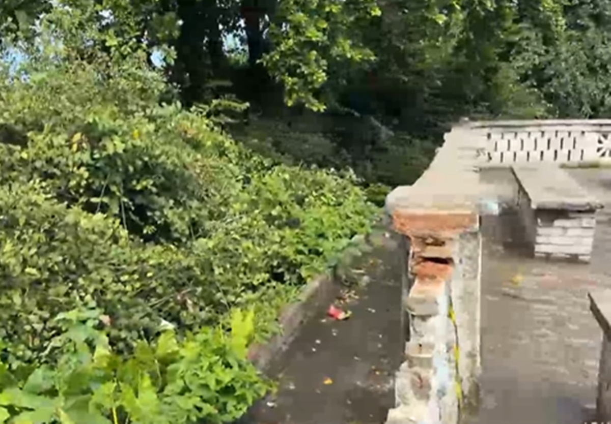 Parte do muro do Santuário da Penha cede, em João Pessoa