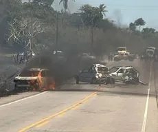 Acidente entre quatro carros, um caminhão e uma moto deixa cinco feridos na PB-028, em Alhandra