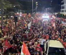 Apoiadores fazem ato pela reeleição de Lula na orla de João Pessoa