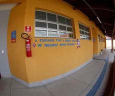 Campina Grande paga 14º salário para servidores da educação que alcançaram metas