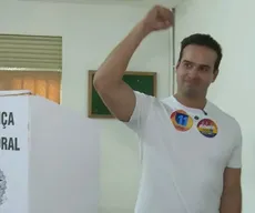 Candidato ao Governo da Paraíba,  Lucas Ribeiro vota em Campina Grande