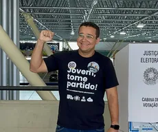 Candidato ao Governo da Paraíba, Yuri Ezequiel vota em João Pessoa
