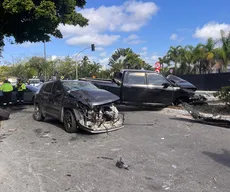 Acidente entre carros deixa mulher ferida e bloqueia Avenida Beira Rio, em João Pessoa