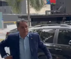 Efraim participa de reunião de emergência no PL após suspeita de fuga de Flávio Bolsonaro aos EUA