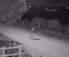 Imagens mostram motorista fugindo a pé após acidente que matou criança de 10 anos na PB-095