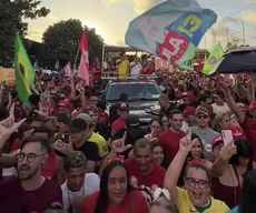 Lula tem atos de campanha com multidão em João Pessoa e carreata em Campina Grande