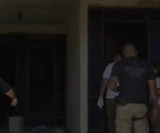 Mulher é encontrada morta com corpo em avançado estado de decomposição dentro de casa