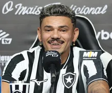 Tiquinho Soares projeta dobradinha paraibana com Arthur Cabral no Botafogo: “Meu fechamento”