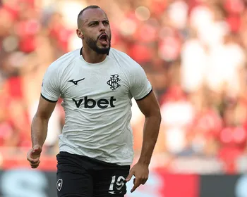 Arthur Cabral recebe proposta de clube mexicano e pode deixar o Botafogo; veja valores