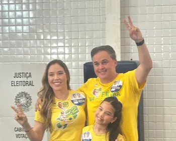 Candidato ao Governo da Paraíba, Efraim Filho vota em João Pessoa