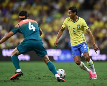 Com Douglas Santos apagado no ataque, Brasil empata com a Austrália na estreia de novo ciclo