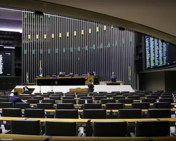 Concurso da Câmara dos Deputados abre inscrições com salários de R$ 32 mil