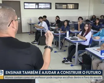 Dia do Professor: histórias de docentes inspiram dentro e fora da sala de aula