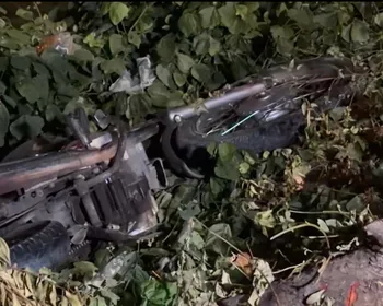Motociclista morre após perder controle da moto e bater em placa, em João Pessoa