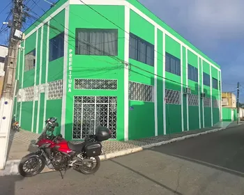 MP mira prefeitura paraibana por uso de slogan em fardas escolares