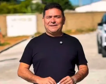 MP processa prefeito de Condado por nomear esposa secretária e ela fazer curso durante o trabalho