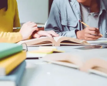 O Brasil que entra na faculdade, mas não chega ao diploma