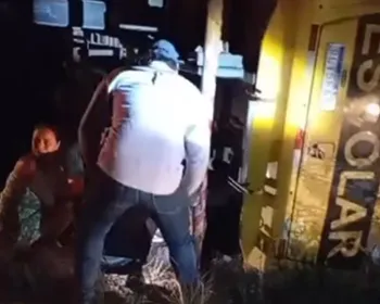 Ônibus escolar tomba e deixa adolescente em estado grave, em Juazeirinho