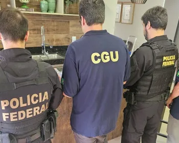 PF cumpre mandados em três cidades da Paraíba em operação que apura fraudes na Saúde de Sergipe