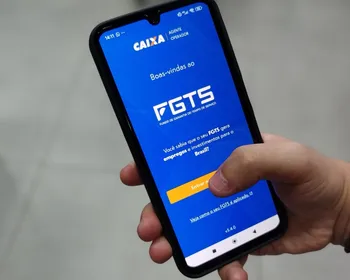 Saque-aniversário FGTS: redução de limite de antecipações é adiada