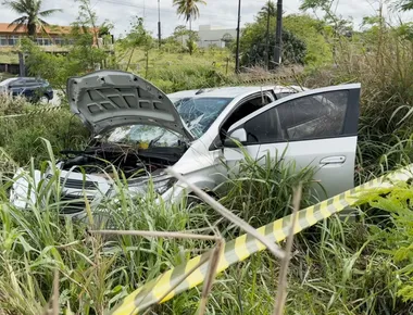 Motorista diz à polícia que perdeu controle do carro por água na pista e atropelou casal no Conde