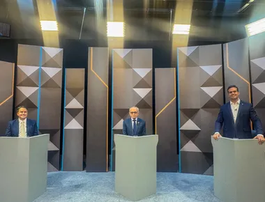 Debate com candidatos ao governo tem Lucas como principal alvo e 'dobradinha' de Efraim e Cícero