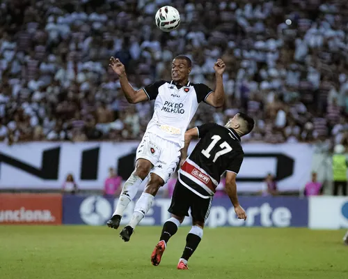 
					Botafogo-PB é derrotado pelo Santa Cruz na 1ª rodada do quadrangular da Série C
				
				
