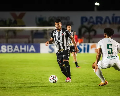 
					Botafogo-PB perde para o Floresta no Almeidão e amarga segunda derrota no quadrangular da Série C
				
				