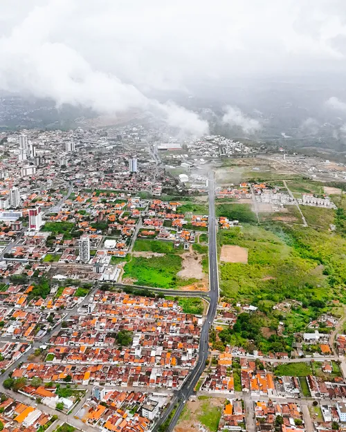 
					Campina Grande amplia ocupação urbana com novas ruas, construções e loteamentos
				
				
