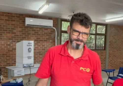 
					Eleições 2026: candidatos ao Governo da Paraíba votam neste domingo
				
				