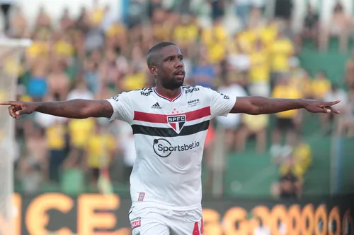 
					Conheça Jonas Toró, atacante que está próximo de reforçar o Botafogo-PB
				
				