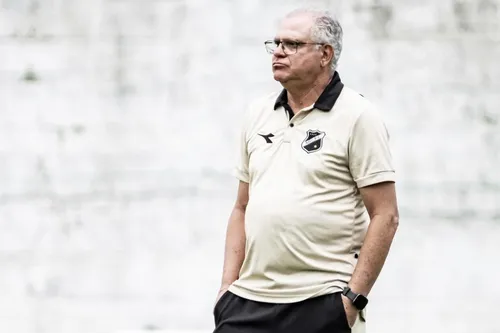 
					Conheça Waguinho Dias, técnico ex-Treze contratado pelo Serra Branca para a Copa Paraíba 2026
				
				