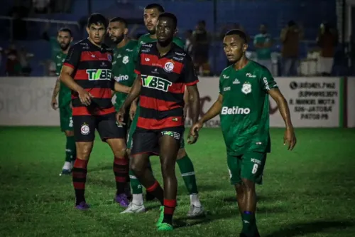 
					De volta ao Campinense, Dico Woolley teve 1ª passagem curta e razoável; relembre
				
				