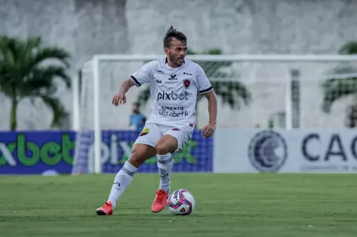 
					Ex-Botafogo-PB e bicampeão da Série C, Anderson Paraíba terá 5ª passagem pelo futebol paraibano
				
				