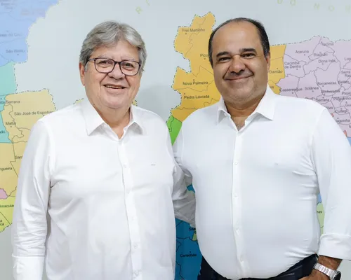 
					João Azevêdo define Chico Mendes e Roberto Franca como suplentes na disputa pelo Senado
				
				