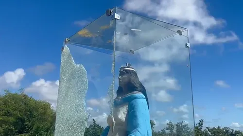 Ministério Público apura vandalismo na estátua de Iemanjá, em João Pessoa