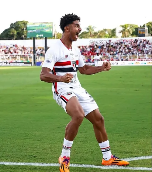 
					Paraibano Pedro Lima marca primeiro gol pelo São Paulo no empate com o Mirassol pelo Brasileirão
				
				
