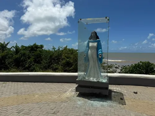 
					Suspeita de vandalizar Estátua de Iemanjá, em João Pessoa, é identificada
				
				