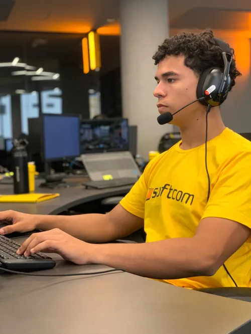 
					Trabalho e Enem: jovens da Paraíba conciliam emprego e estudos em busca de uma vaga
				
				