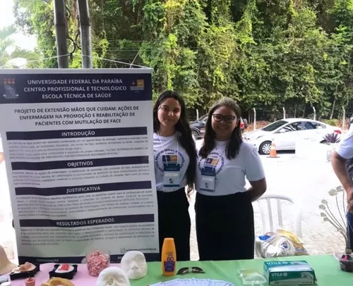 
					UFPB produz próteses artesanais e promove reabilitação de pessoas com deformidades faciais
				
				