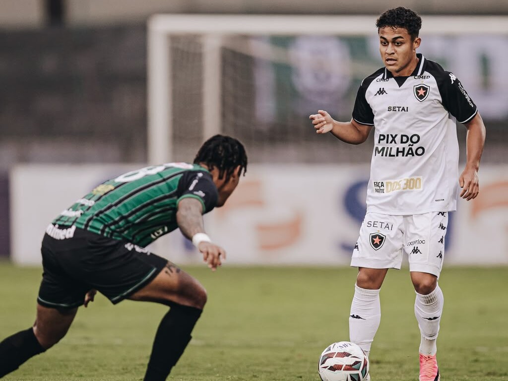 Botafogo-PB perde para o Maringá e segue zerado no quadrangular da Série C
