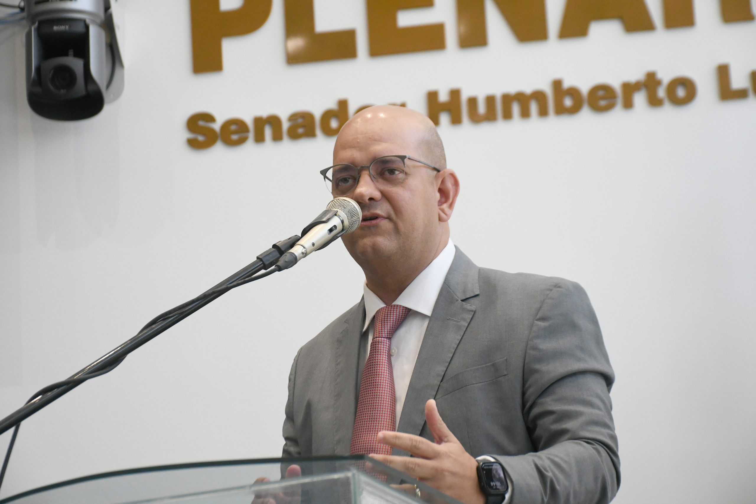 Bruno Farias assume liderança da bancada de apoio ao governo Leo na Câmara de João Pessoa