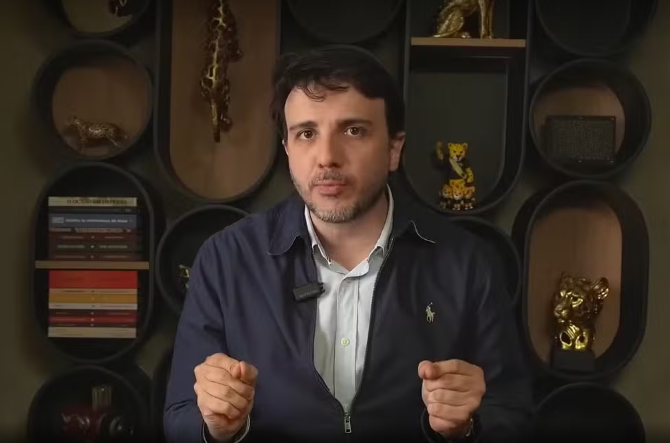 Candidato à Presidência, Renan Santos participa de ato de campanha em João Pessoa nesta quarta