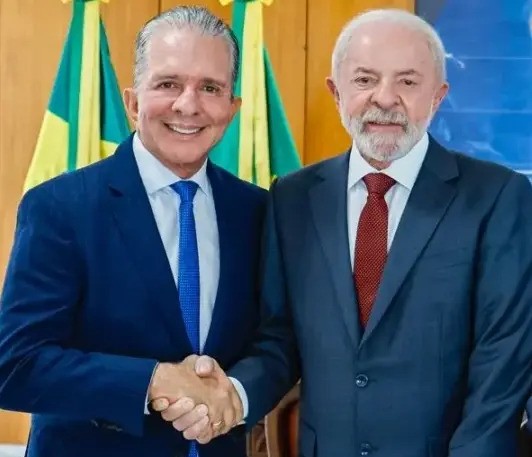 Com Republicanos a 'um passo' de declarar apoio a Flávio, Nabor diz que mantém voto em Lula