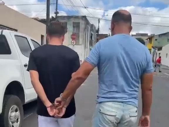 Condenado a mais de 15 anos de prisão por roubo é preso em Campina Grande