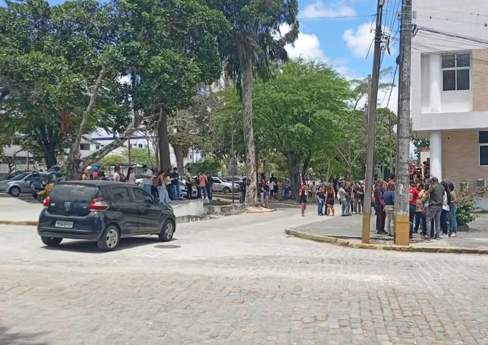 Suspeito de injúria racial durante confusão na UFCG é liberado após audiência