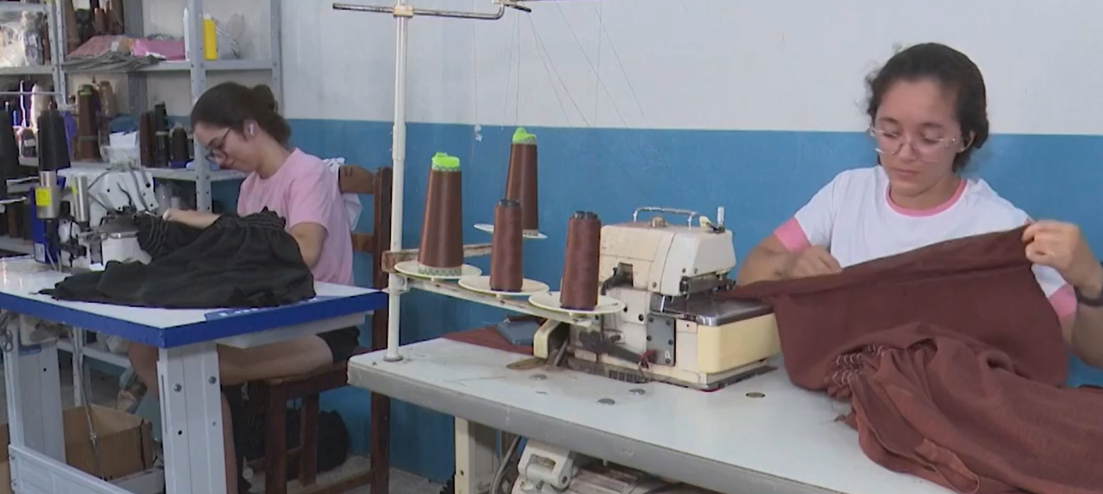 Costura movimenta economia e gera renda para famílias em São Domingos do Cariri