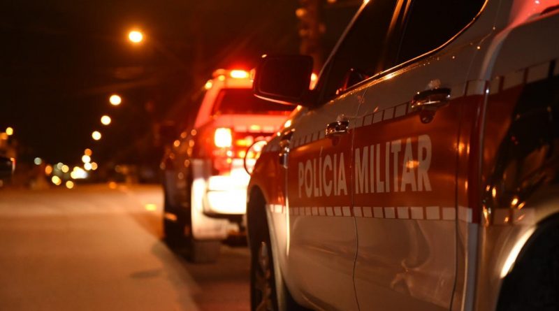 Criança de 10 anos denuncia maus-tratos contra irmão mais novo e pai é preso no Sertão da PB