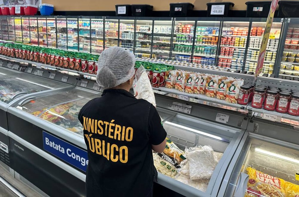 Dois supermercados são autuados pelo MP por venda de produtos vencidos em Mari e Sapé